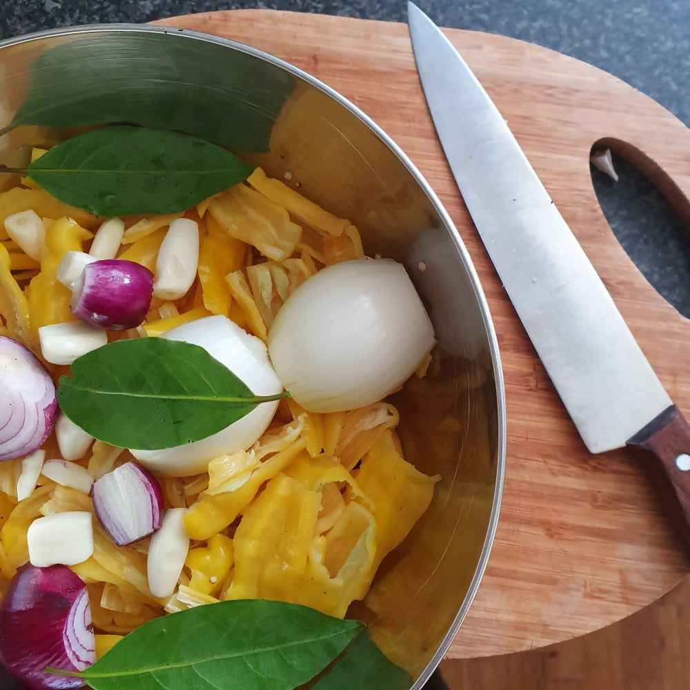 preparing-chilies-hot-sauce